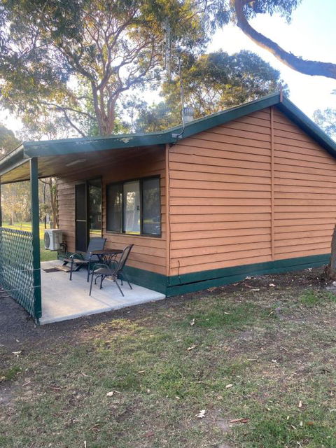 Sale Caravan Park - Australian Directory 1