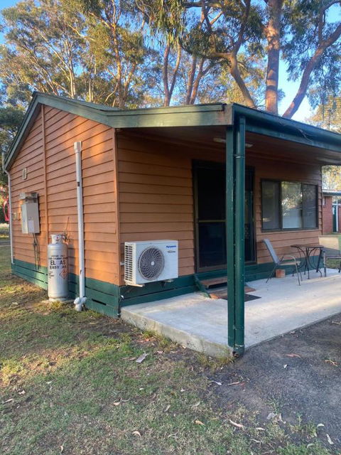 Sale Caravan Park - Australian Directory 2