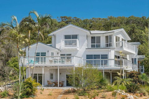 Salt Spray - Australian Directory 0