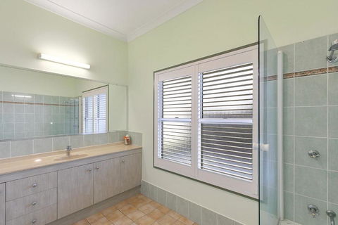 Samarinda Green - Australian Directory 1