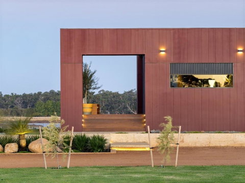 Samphire Chalet Tuart - Australian Directory 0