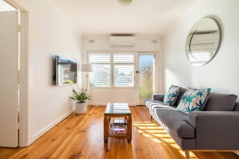 Sams Henley Beach Garden Unit - Australian Directory 0