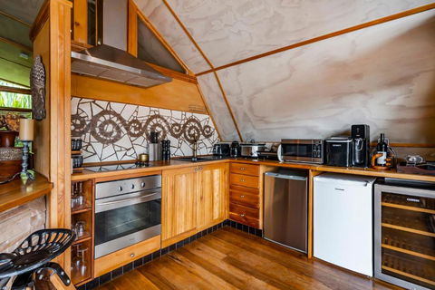 Sanctuary - Bruny Island - Australian Directory 1