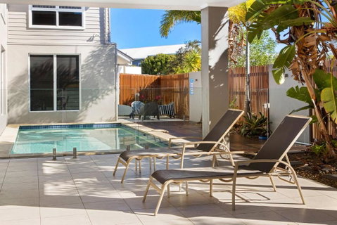 Sand And Sea Beach House - Australian Directory 0