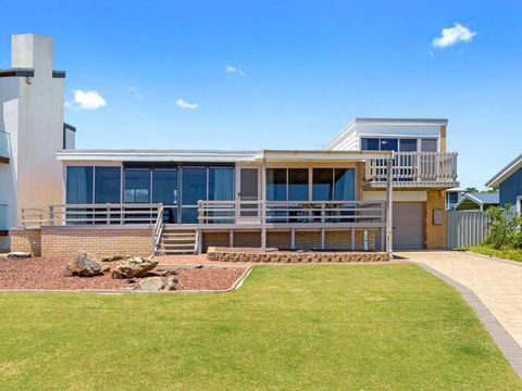 Sand Castles 34 Gold Coast Drive - Australian Directory 3