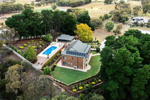 Sand Road Estate - Australian Directory 2