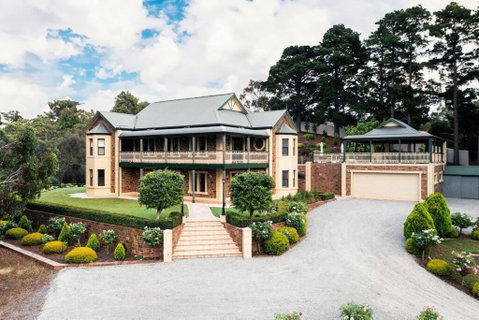 Sand Road Estate - Australian Directory 1