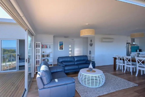 Sandbar Beach House - Australian Directory 2