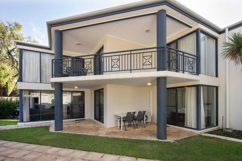 Sandbar Cape View Resort - Australian Directory 0