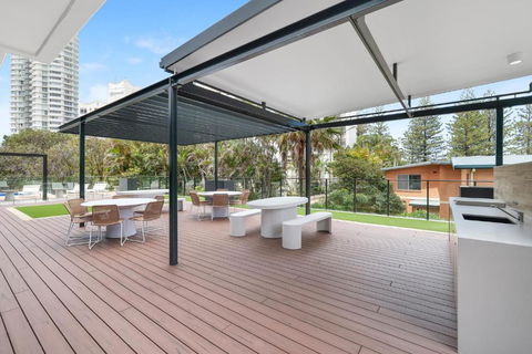 Sandbar Burleigh - Australian Directory 3