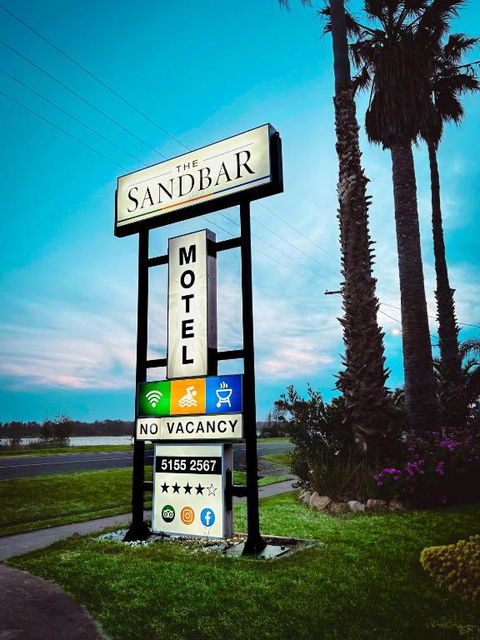 Sandbar Motel - Australian Directory 1