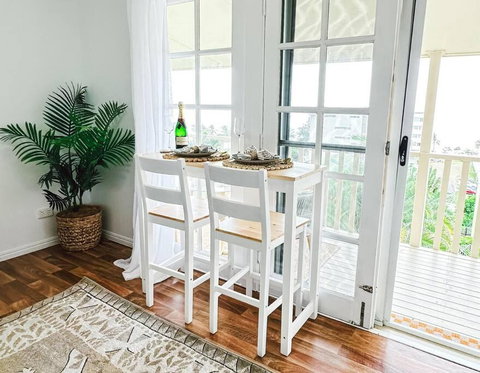 Sandhaven Bungalow - Australian Directory 2