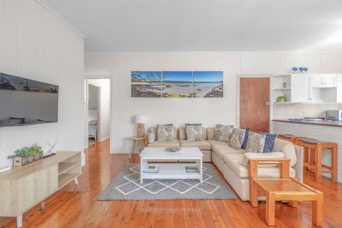 Sandlines At Hyams Beach - Australian Directory 0