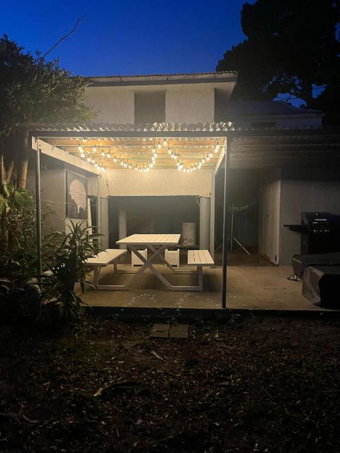 Sandown Beachside Cottage - Australian Directory 0