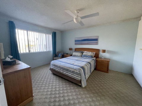 Sandpebbles 1 Pebbly Beach - Australian Directory 2