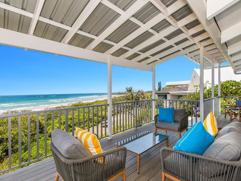 Sandpiper Beachfront House - Hastings Point - Australian Directory 0