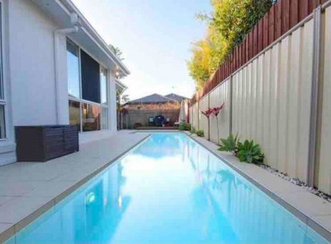 Sandstone Point Luxury 5 Bedroom Home - Australian Directory 0