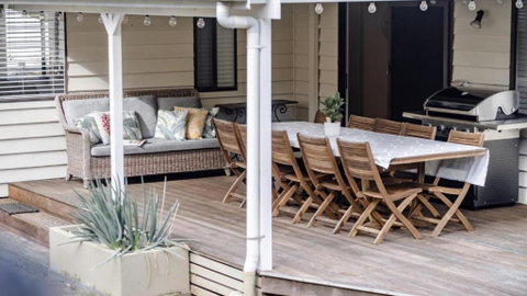Sandy Cottage - Australian Directory 3