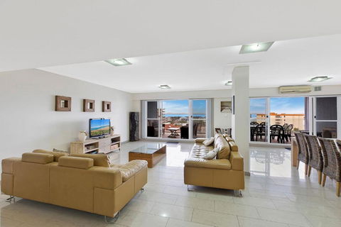 Sandy Cove Apartment The Entrance 48a - Australian Directory 1