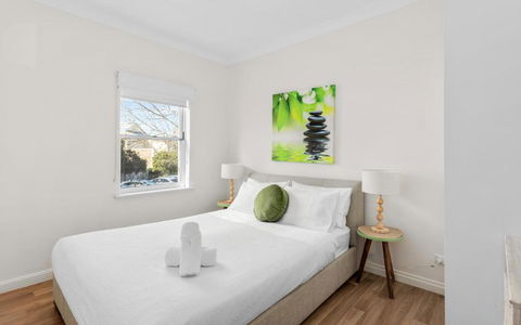 SEA BREEZE @ Smugglers Inn - Australian Directory 0