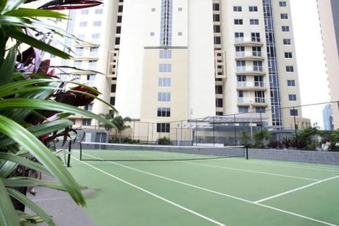 SK2 - CHARMING Skyline CBD W River Views 3 BR Private Apartment - Australian Directory 2