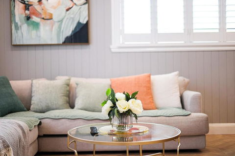 StayAU Spacious 4BR Family Home In Surrey Hills - Australian Directory 3