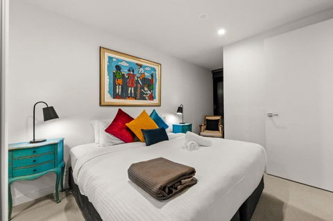 StayCentral - Hawthorn East - Study, 2 Car Spaces - Australian Directory 2