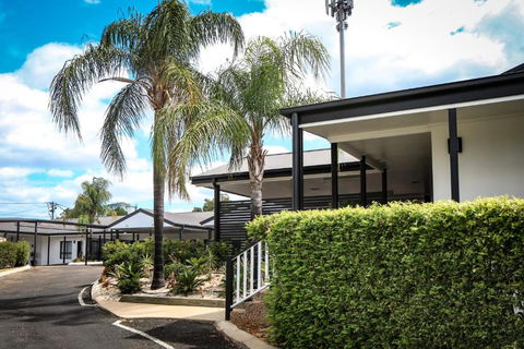 The Club Motor Inn Chinchilla - Australian Directory 3