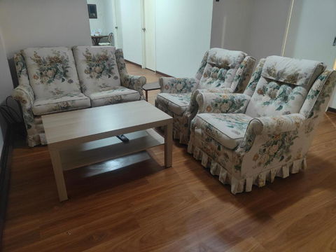 The Cozy Little House - Australian Directory 1