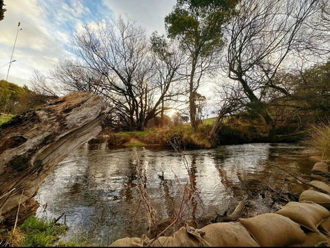 The Bushmill Cottage - Australian Directory 3