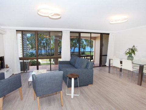 Beachport 14 - 2 BDRM Apt With Canal Views On Parkyn Pde - Australian Directory 3