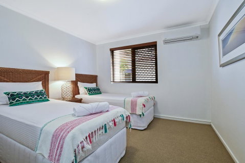 Beachport Apartments - Australian Directory 0
