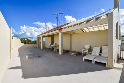 Beachport Apartments - Australian Directory 1