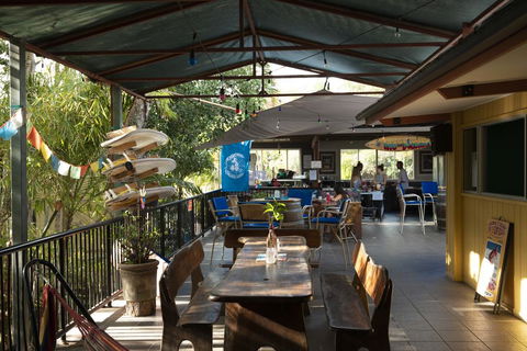 Beachside 1770 YHA - Australian Directory 0