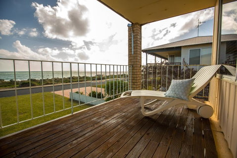 Beachside At Silver Sands - Australian Directory 1