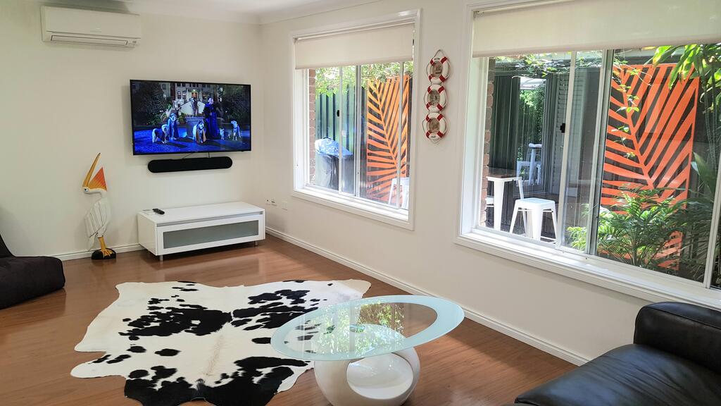 Ettalong NSW Australian Directory