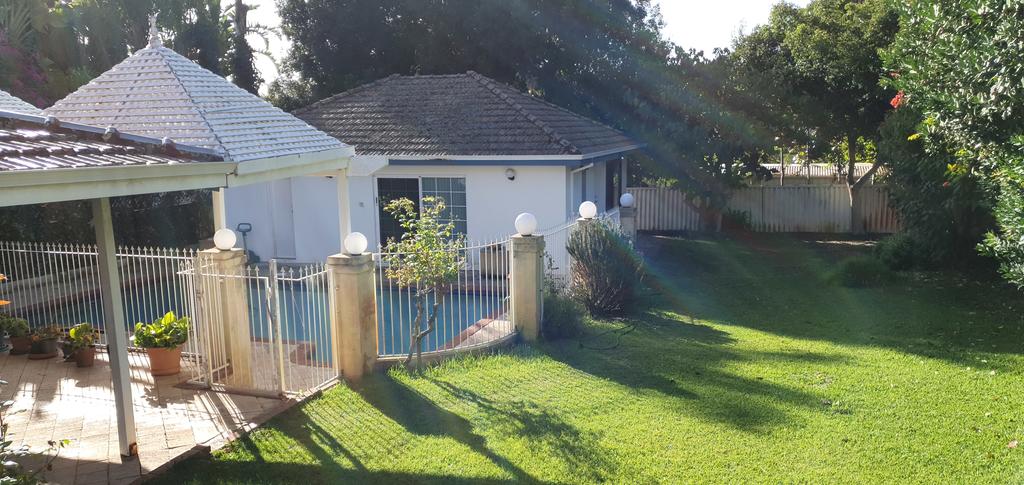 Dalkeith WA Australian Directory