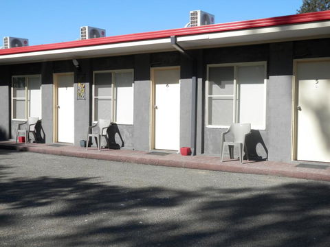 Benjamin Singleton Motel - Australian Directory 1