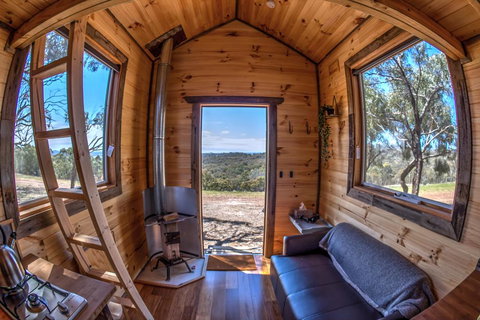 Big Tiny Seven Hills Tiny House, Tallarook - Australian Directory 2