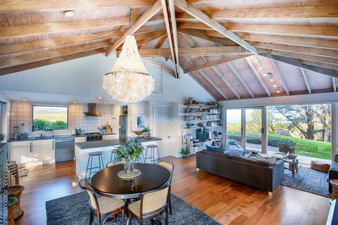 BIMBADEEN ON BUSTY - BIMBADEEN ON BUSTY - Spectacular Views & Wifi - Australian Directory 3