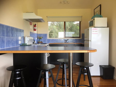 Black Cockatoo Cottages - Australian Directory 2