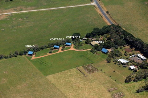 Black Cockatoo Cottages - Australian Directory 0