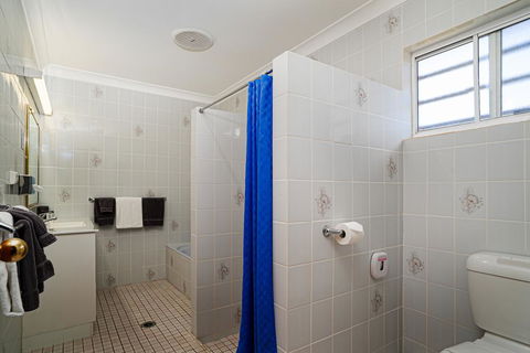 Blue Diamond Motor Inn - Australian Directory 2