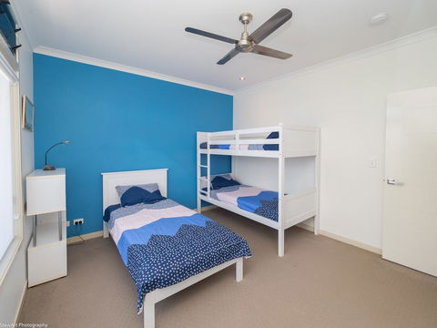 Blue Water Retreat - Upstairs - Australian Directory 3