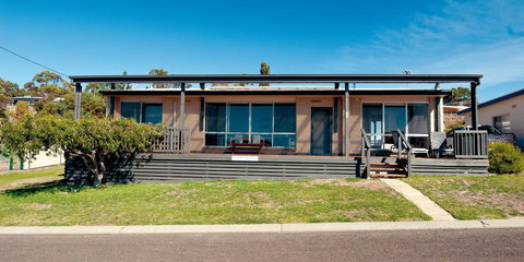 Blue Wren Beach House - Australian Directory 1