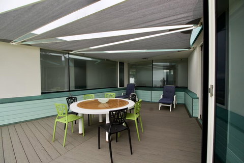 Boathouse - Nearly In The Water And Wonderful Views - Australian Directory 2