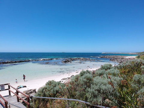 Boathouse - Nearly In The Water And Wonderful Views - Australian Directory 3