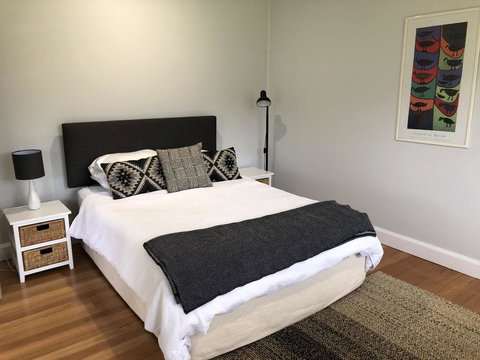 Bobby's Country Rental - Australian Directory 2