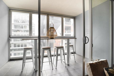 Boho On Morphett-In The Heart Of The CBD - Wifi - Nespresso - Netflix - Australian Directory 2