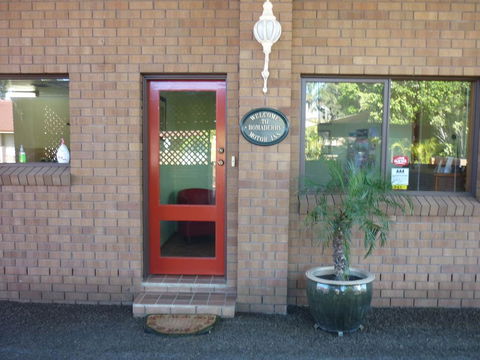 Bomaderry Motor Inn - Australian Directory 2